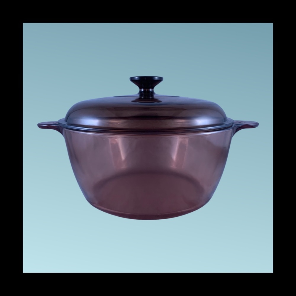 Vintage Amber Pyrex 4.5L Bowl w/ Lid